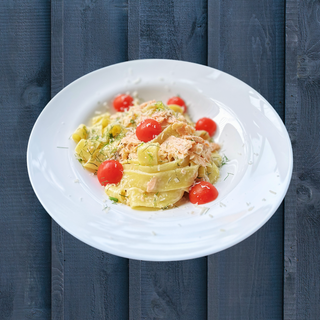 Pappardelle z łososiem 300 g