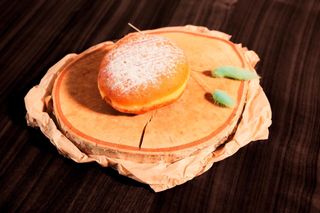 Gogoașă cu vișină