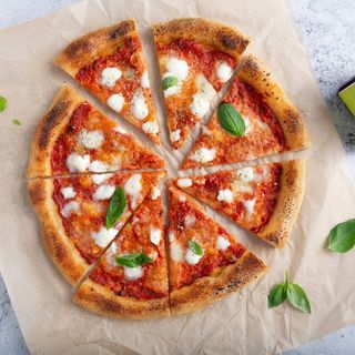 Pizze Margherita 33 Cm.