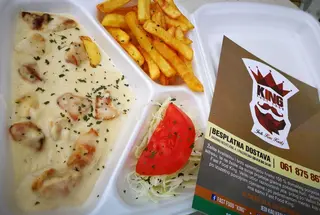Piletina u sosu od gljiva