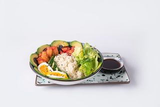 Боул з лососем та рисом басматі (285г)