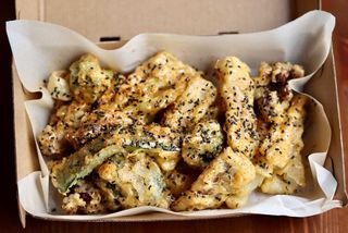 Tempura melosa de verduras ligeramente picante