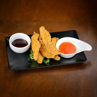 Piept de pui crispy cu sos picant