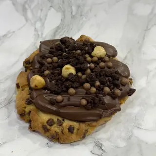 Crumble cookie con nutella e crumble alla nocciola