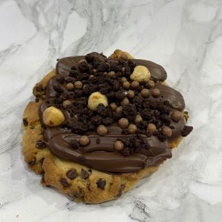 Crumble cookie con nutella e crumble alla nocciola