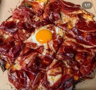 Pizza ibérica con huevo (individual)