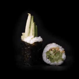 Hosomaki ogórek, sezam