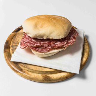 Panino con soppressa formaggio