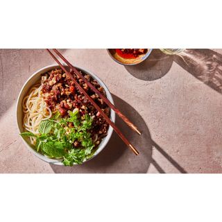 Chilli Garlic Rice Noodles with Beef
