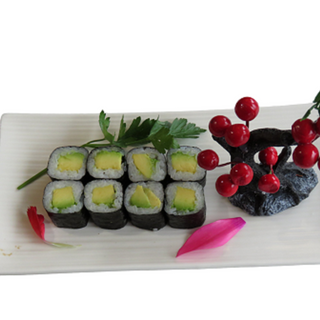 MAKI DE AGUACATE  8U