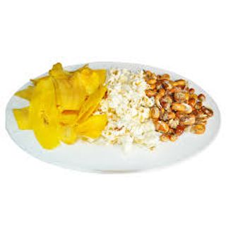 Chifles Con Tostado Y Canguil