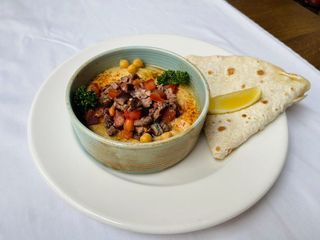 Хумус з яловичиною (200г)