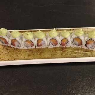 URAMAKI PESCE MIX AVOCADO - 8pezzi
