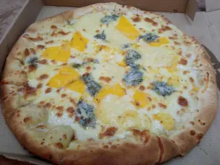 Pizza 4 Fromages