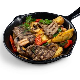 Пательня з телятиною та овочами (280г)