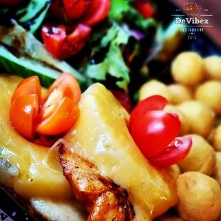 Pierś kurczaka po hawajsku