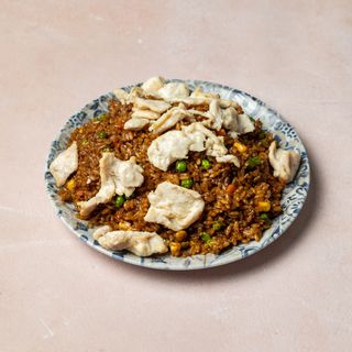 Prženi pirinač sa piletinom 鸡肉炒饭