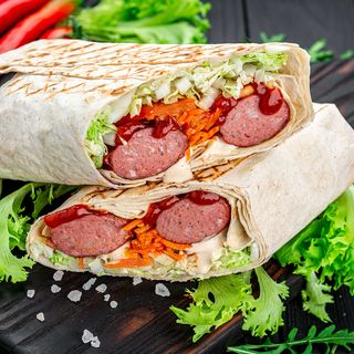 Хот-дог у лаваші з 2 сосисками (370г)