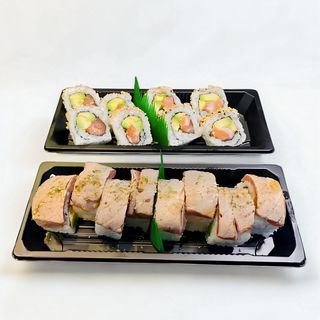 Salmón y Aguacate Roll, 8 Piezas + Atún-Tataki Roll, 8 Piezas