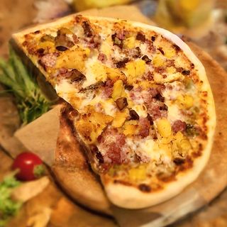 Patate e salsiccia tonda