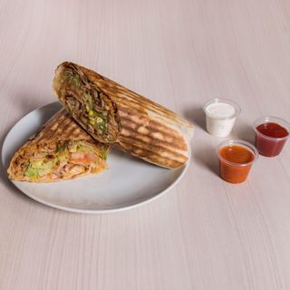 Durum Kebab Falafel con Ensalada y Patatas