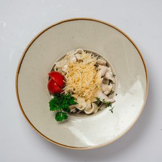 Альфредо с курицей и грибами