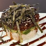 304  Tartar De Atún Picante Con Aguacate Con Alga