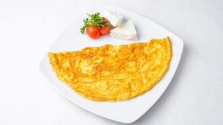 Omlet sa sirom