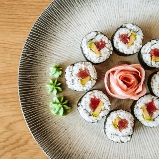 Tuna avokado rolnica