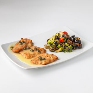 ESCALOPE DE VOLAILLE AU CITRON ET CAPRES 