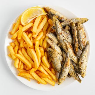 Papaline s krumpir salatom, limunom 