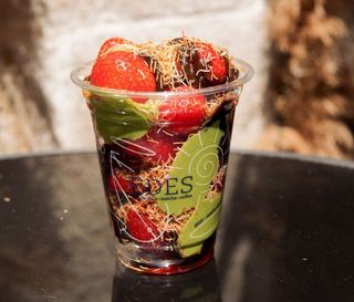 Полуниця "Дубайський шоколад" maxi