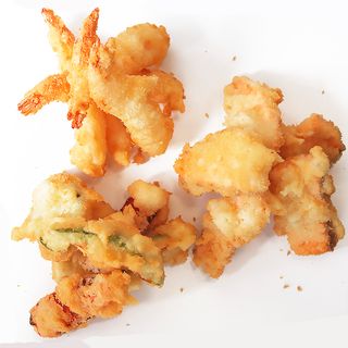 Tempura party box 16 szt. + 3 sosy