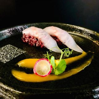 N1 1 Nigiri branzino venere  2 pezzi