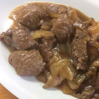 Ternera con Champiñones 