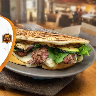 Gamberetti, stracchino, zucchine, rucola