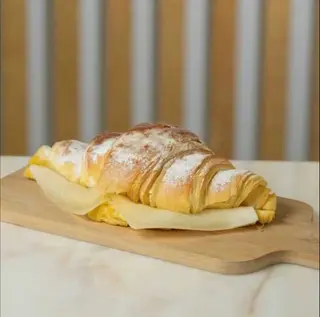 Croissant Queijo