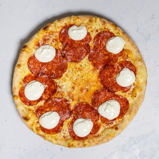 Pizza Salami Premium