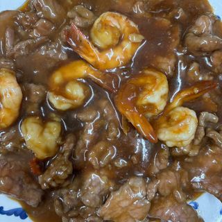 51. Ternera con gambas 