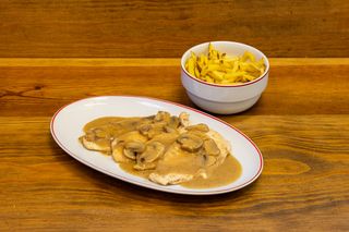 Bife Frango c/ molho à escolha