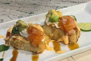 Crispy rice spicy sake 4 pezzi