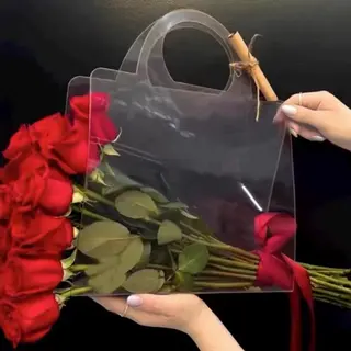 წითელი ვარდები ჩანთით (15 ცალი)