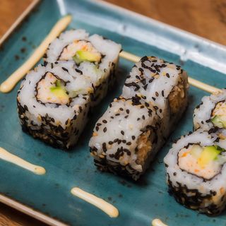 Crispy tartar tuna cream roll (8 piezas)