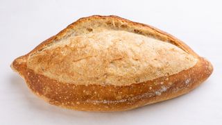 კლასიკური თეთრი პური ბუნებრივ საფუარზე