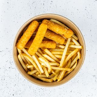 Mozzarella štapići 5 komada i pomfrit