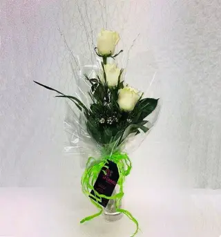 3 Rosas Blancas + Jarrón