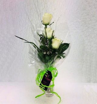 3 Rosas Blancas + Jarrón