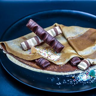 Clatita cu Nutella si Kinder Bueno