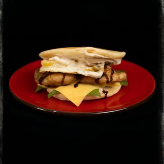 Курячий панкейк бургер