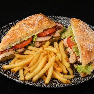 CHICKEN SANDWICH